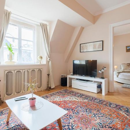 Opera & Basilica 2 Bedrooms With Balcony ブダペスト エクステリア 写真