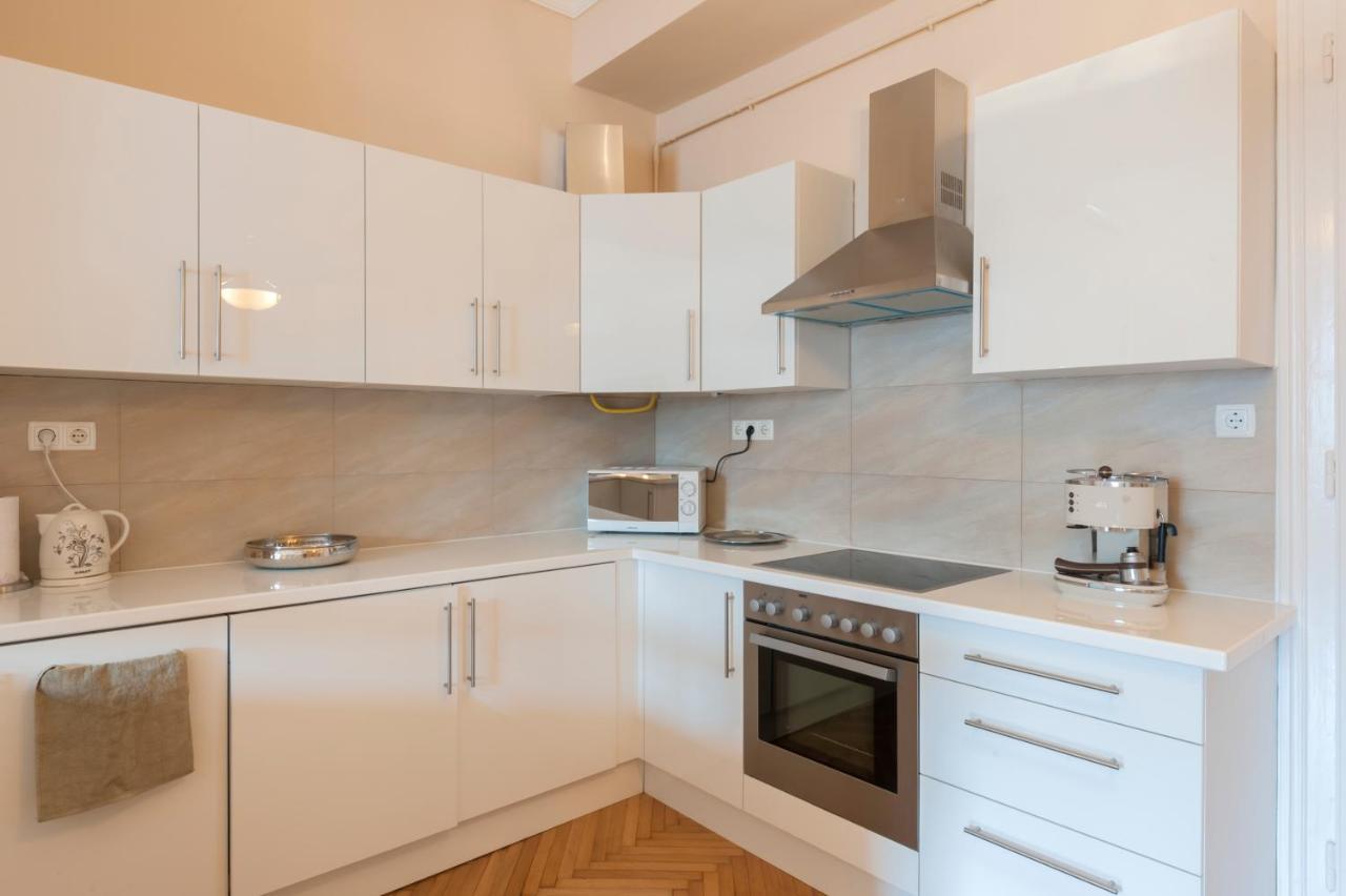 Opera & Basilica 2 Bedrooms With Balcony ブダペスト エクステリア 写真